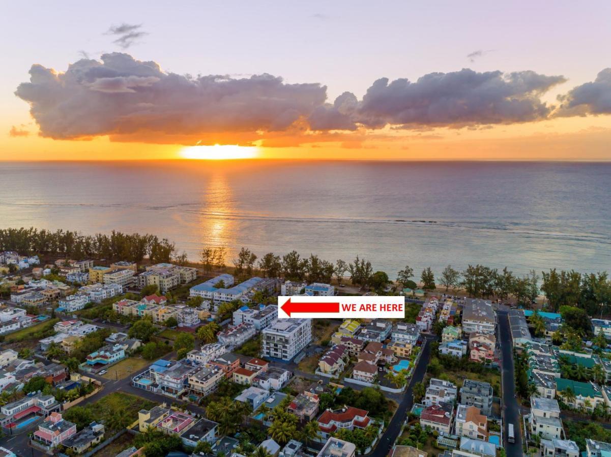Flic-en-Flacq Les Cerisiers Beach Residence, Cosy And Modern 3 Bedroom Apartment Located 50 Metres From The Beach And From All Amenities And Restaurants On The Coastal Road מראה חיצוני תמונה