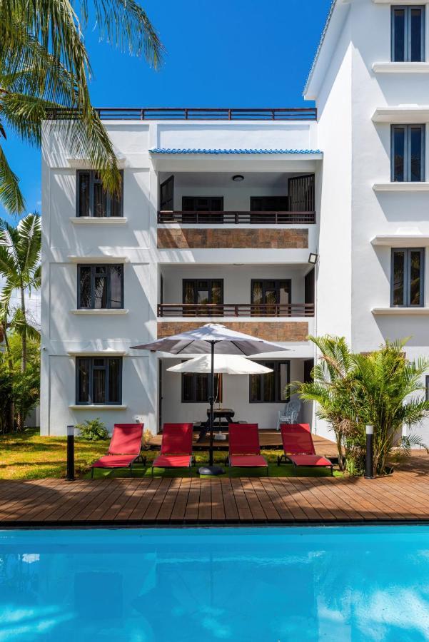 Flic-en-Flacq Les Cerisiers Beach Residence, Cosy And Modern 3 Bedroom Apartment Located 50 Metres From The Beach And From All Amenities And Restaurants On The Coastal Road מראה חיצוני תמונה
