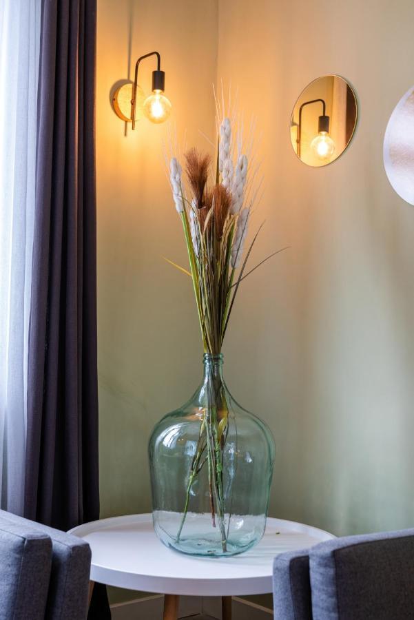 Flic-en-Flacq Les Cerisiers Beach Residence, Cosy And Modern 3 Bedroom Apartment Located 50 Metres From The Beach And From All Amenities And Restaurants On The Coastal Road מראה חיצוני תמונה