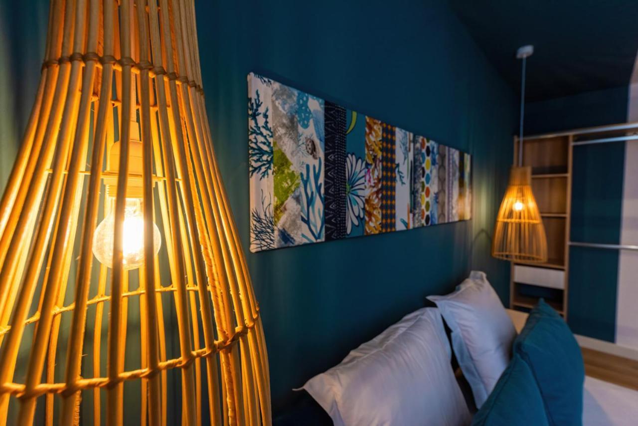 Flic-en-Flacq Les Cerisiers Beach Residence, Cosy And Modern 3 Bedroom Apartment Located 50 Metres From The Beach And From All Amenities And Restaurants On The Coastal Road מראה חיצוני תמונה