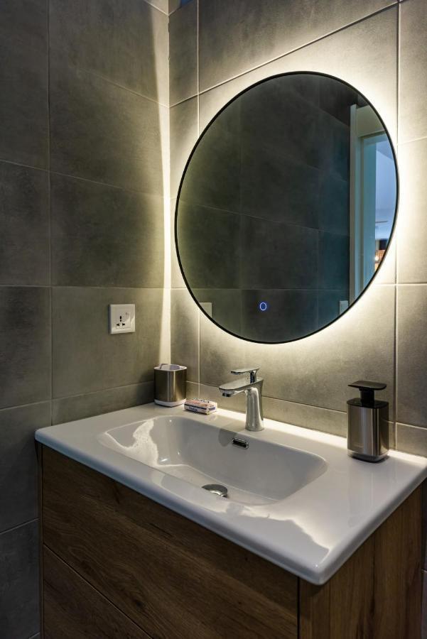 Flic-en-Flacq Les Cerisiers Beach Residence, Cosy And Modern 3 Bedroom Apartment Located 50 Metres From The Beach And From All Amenities And Restaurants On The Coastal Road מראה חיצוני תמונה